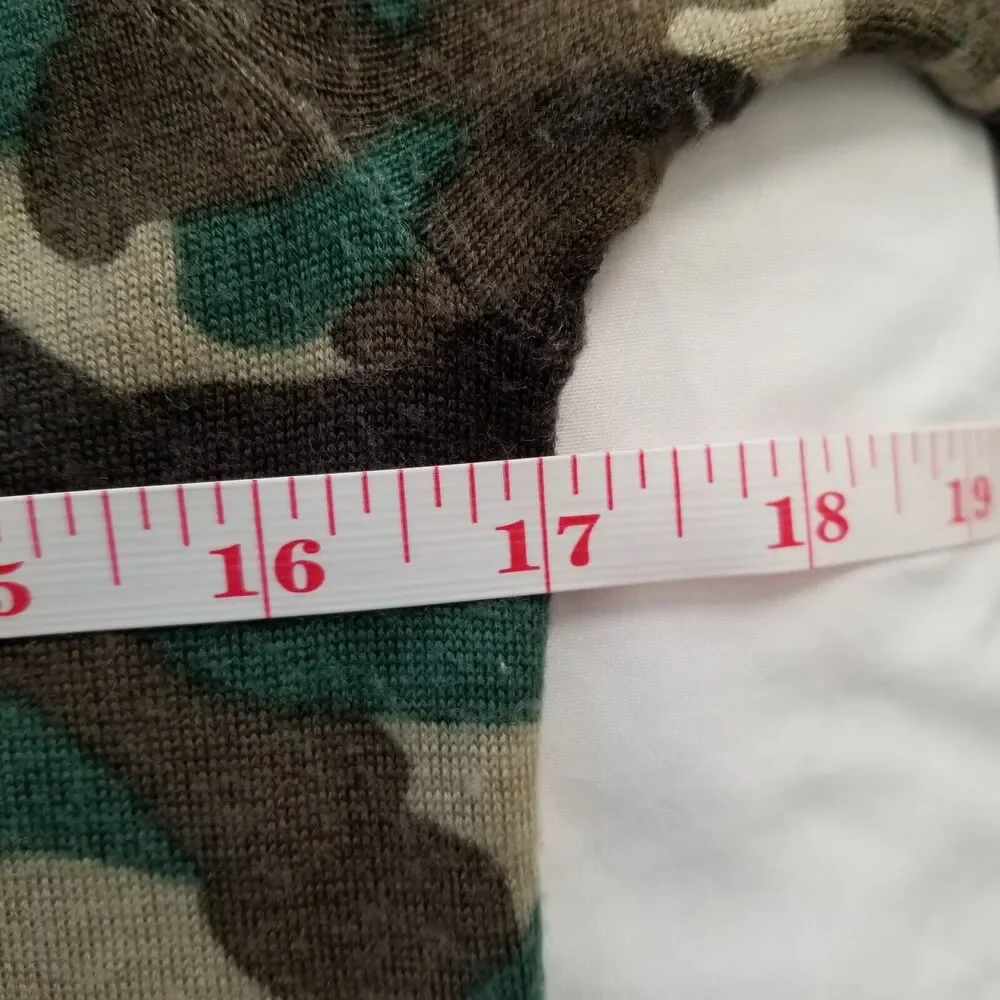 J Crew Women Green Camo Merino Wool Sweater XS Preppy Cozy Classic Casual